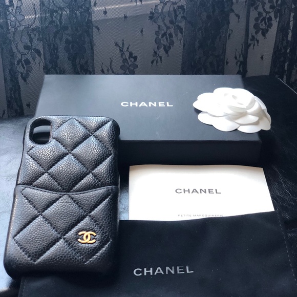 Chanel Iphone Case - Picture 1 of 3
